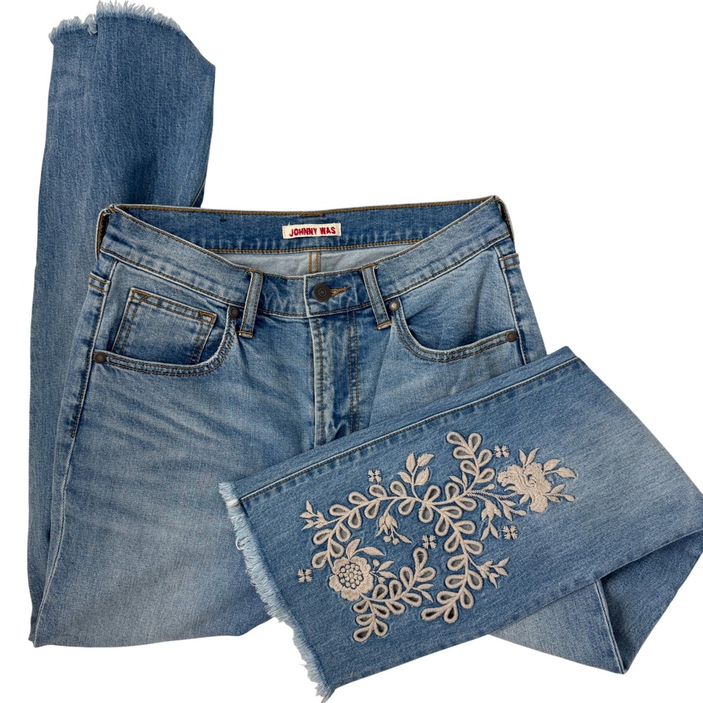 Johnny Was Jeans Women's Size 26 Bohemian Cropped Baby Boot Embroidered Floral